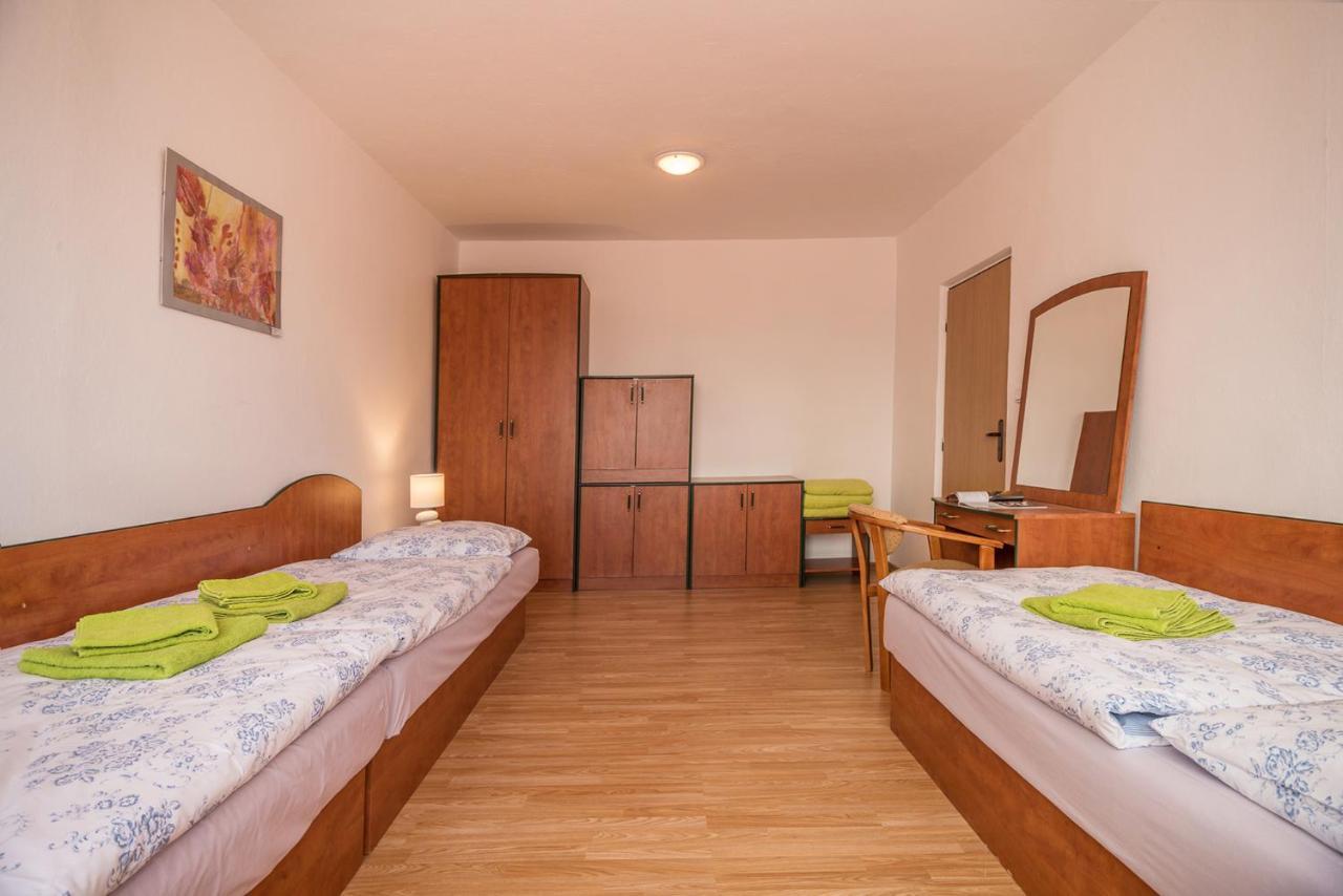 Hybadlo Motel Liptovsky Hradok Ngoại thất bức ảnh